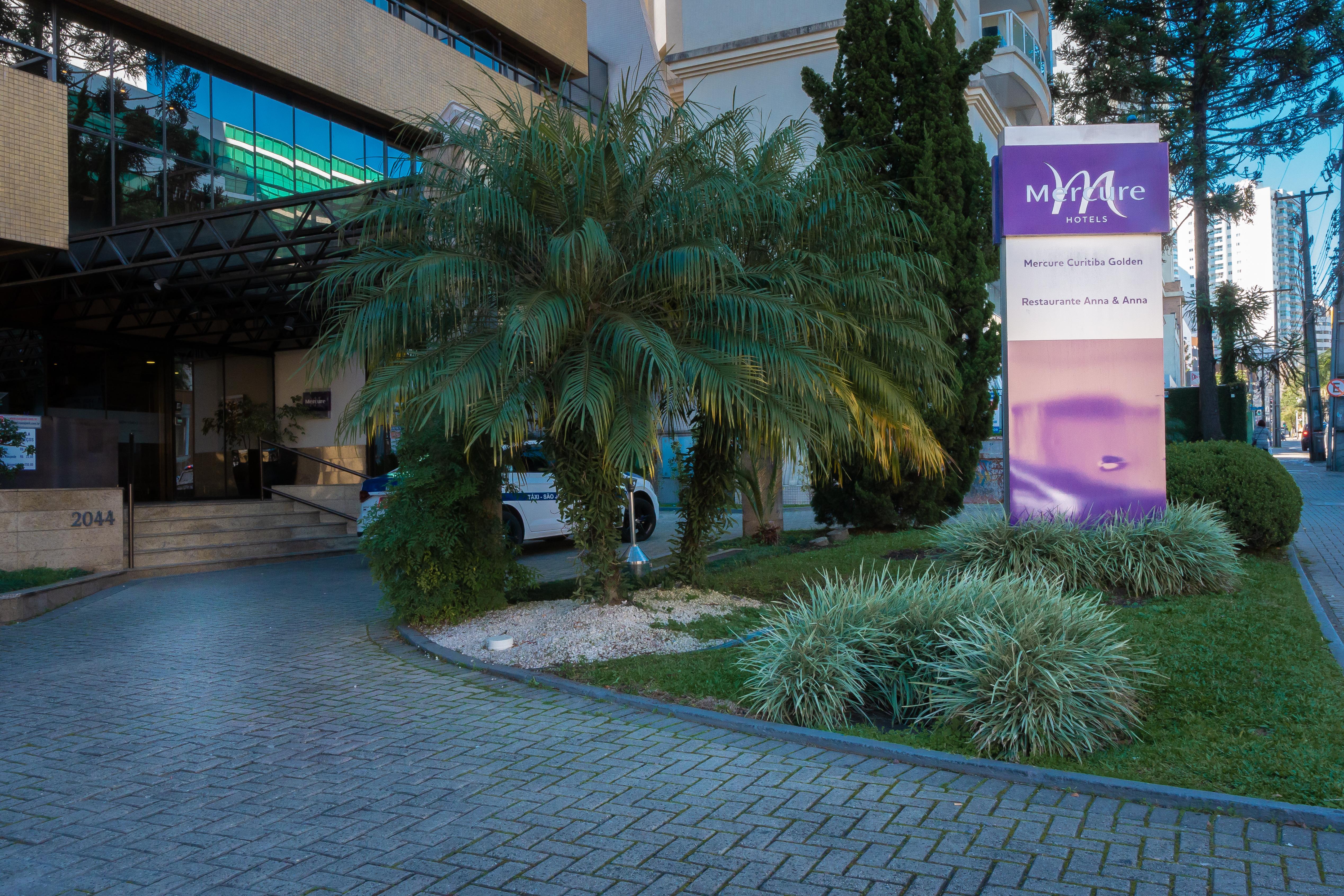 Mercure Curitiba Golden Esterno foto