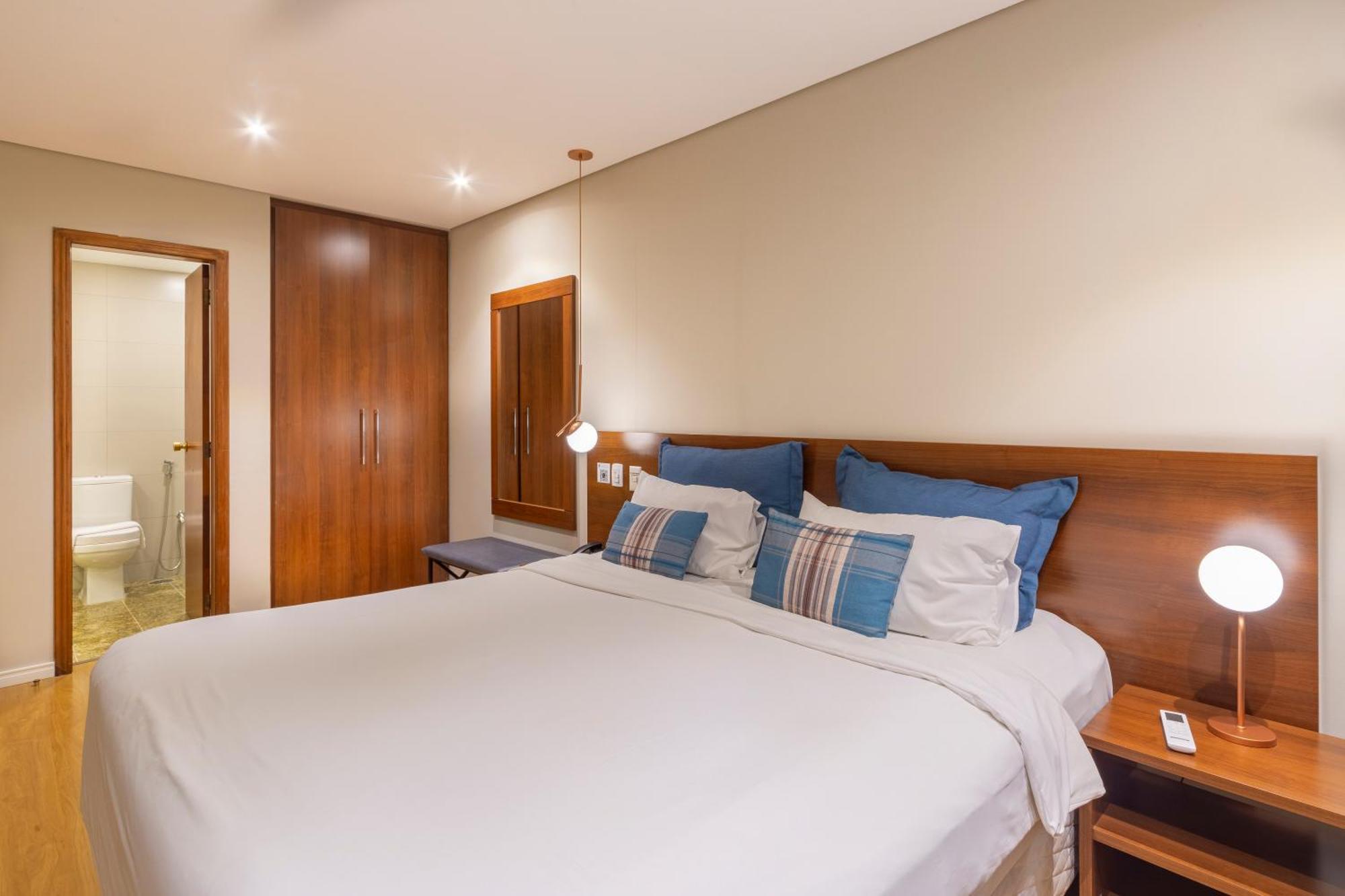 Mercure Curitiba Golden Esterno foto